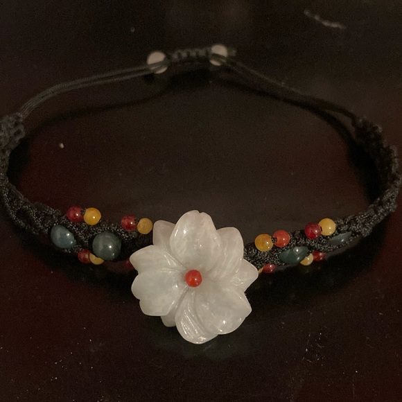 Beaded flower bracelet from Hawaii like new condition - Picture 1 of 5